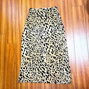 Forever21 Animal Print Skirt 🐆🤎🖤